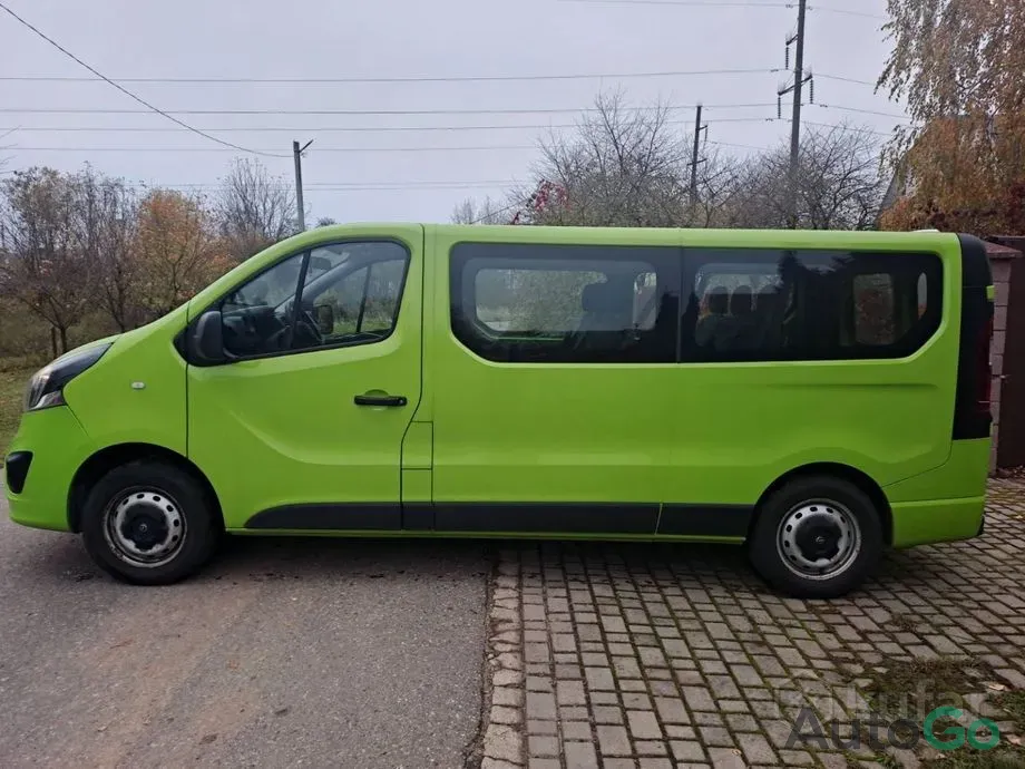  Vivaro B