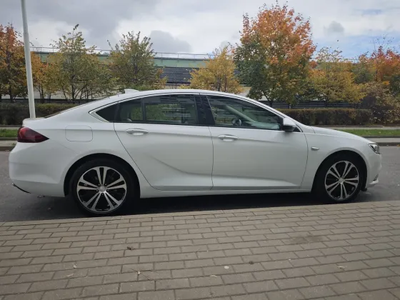 Продажа Buick Regal VI, 2017 г., Минск Минск