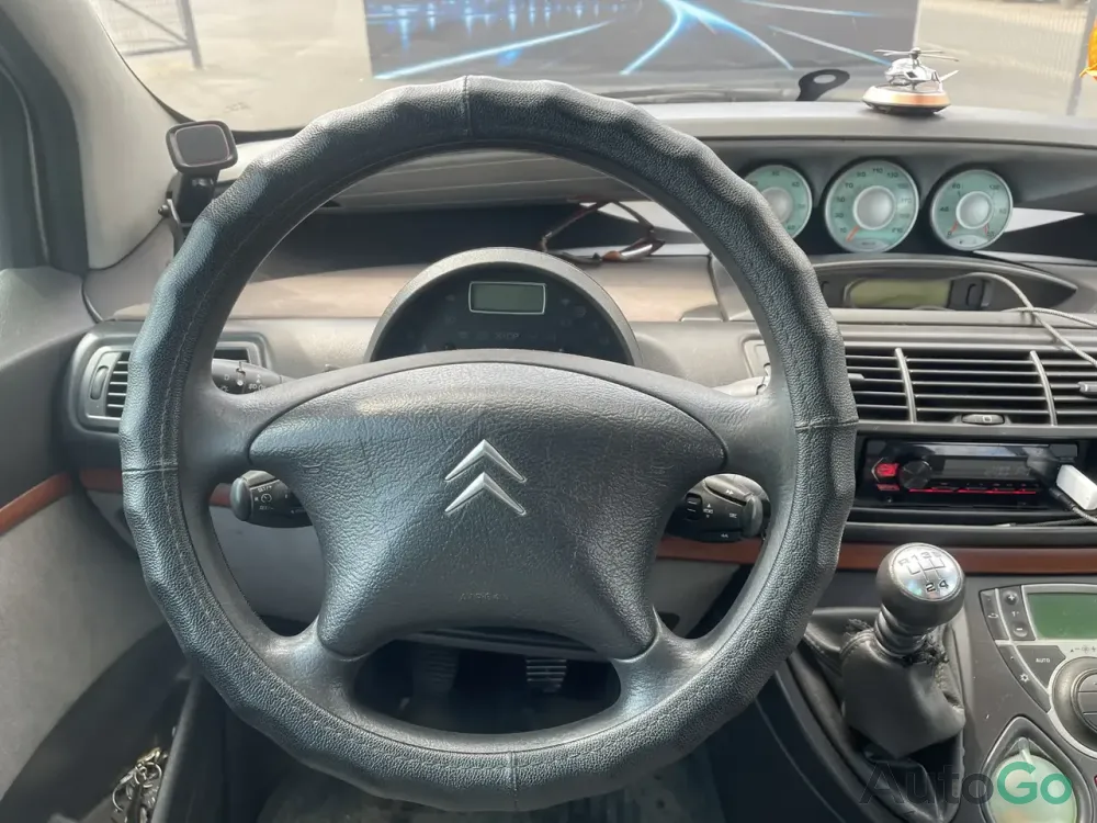  C8 I