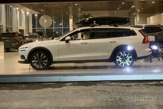 Продажа Volvo V60 Cross Country II, 2020 г., Минск Минск