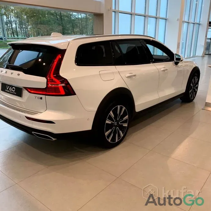 Продажа Volvo V60 Cross Country II, 2020 г., Минск Минск - изображение 2