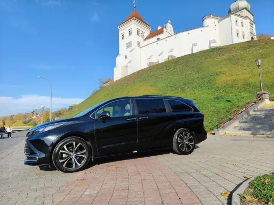 Продажа Toyota Sienna IV, 2025 г., Гродно Гродно