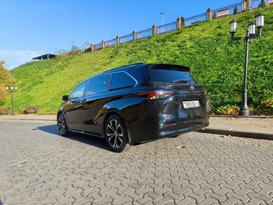 Продажа Toyota Sienna IV, 2025 г., Гродно Гродно