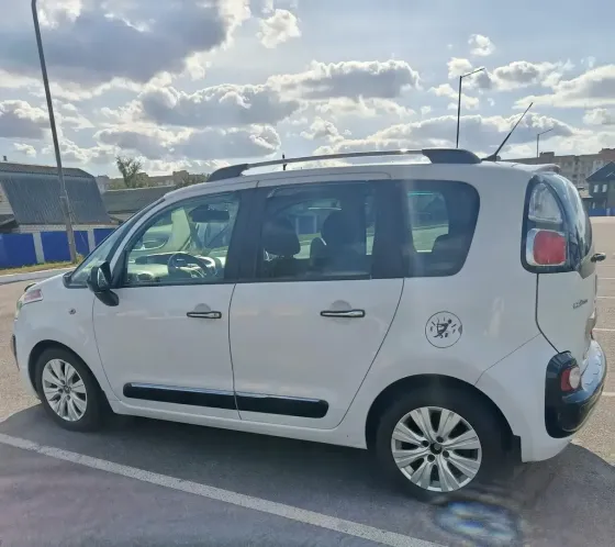 Продажа Citroen C3 Picasso I Рестайлинг, 2016г., Жлобин Жлобин