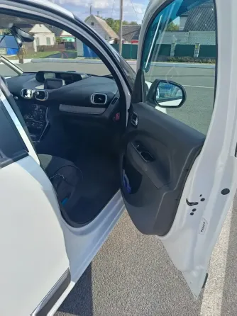 Продажа Citroen C3 Picasso I Рестайлинг, 2016г., Жлобин Жлобин
