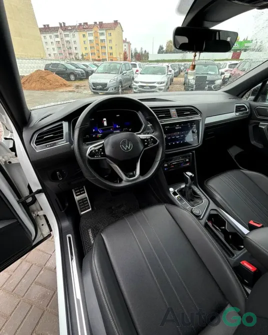 Продажа Volkswagen Tiguan (II) Рестайлинг, 2023 г., Молодечно Молодечно - изображение 10