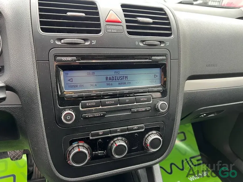  Jetta V