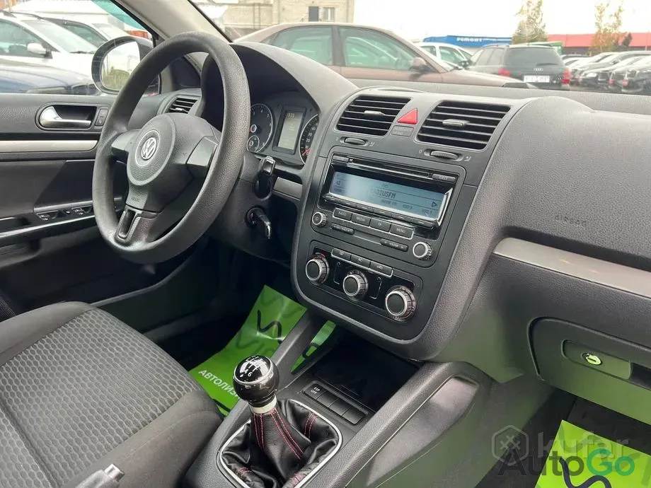 Jetta V