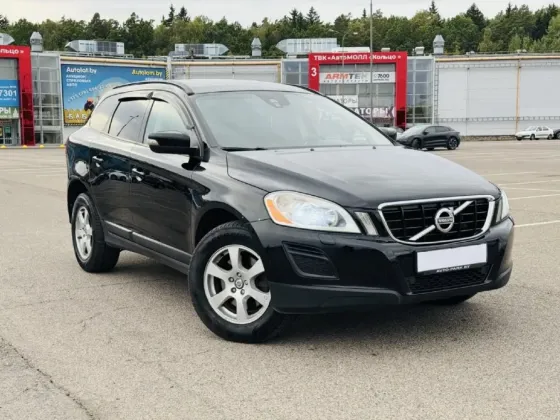 Продается Volvo XC60 2012 года Минск