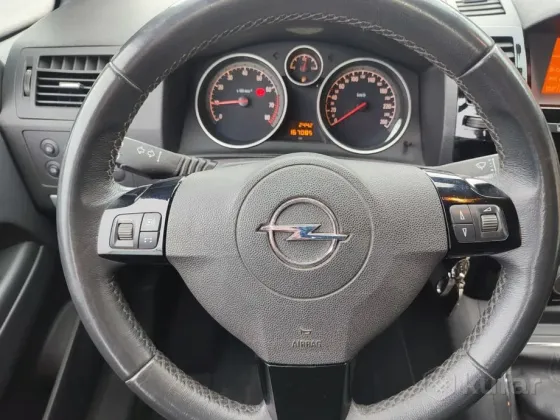 Продажа Opel Zafira B Рестайлинг, 2012 г., Минск Минск