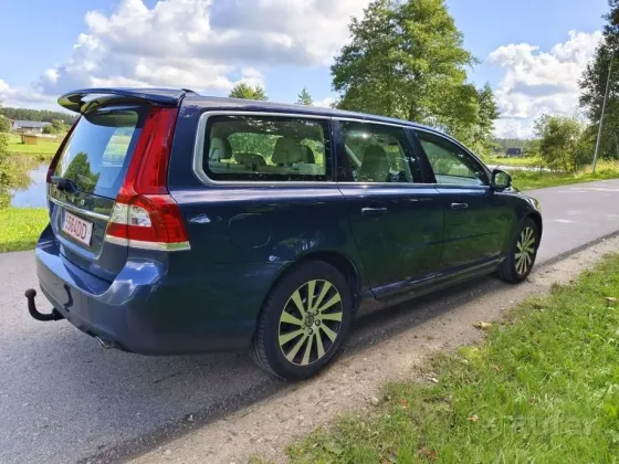 Продажа Volvo V70 III Рестайлинг, 2015 г., Минск Минск
