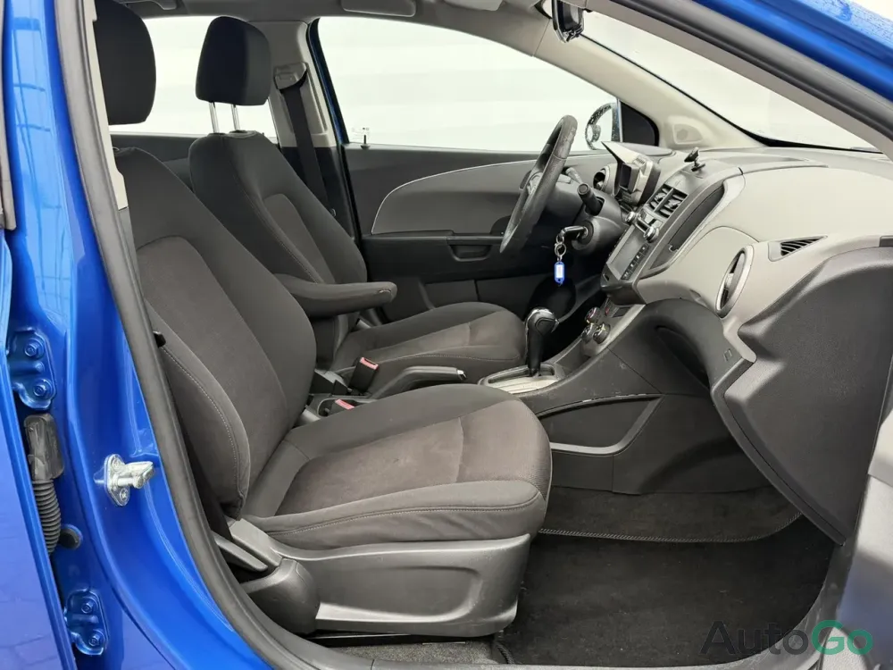 Продажа Chevrolet Aveo (T300), 2013 г., Минск Минск - изображение 7