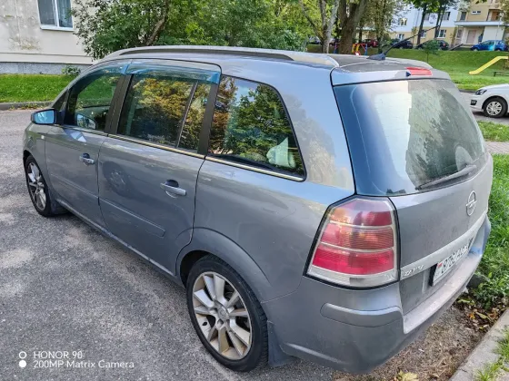 Продажа Opel Zafira B Рестайлинг, 2009г., Минск Минск