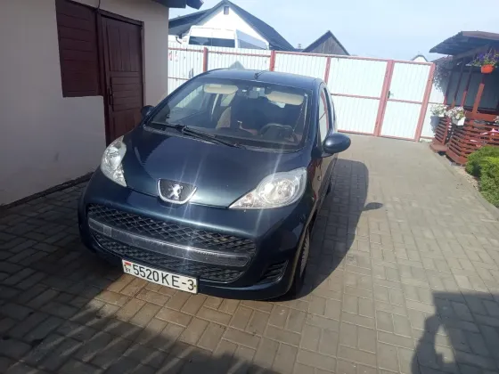 Продажа Peugeot 107 I Рестайлинг, 2011г., Гомель Гомель