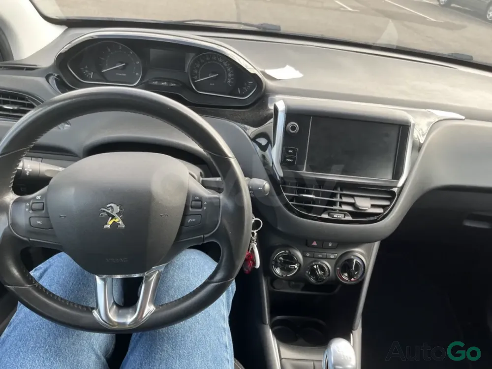 Продажа Peugeot 208 I Рестайлинг, 2019г., Минск Минск - изображение 4