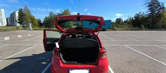 Продажа Toyota Yaris II (XP90), 2008 г., Борисов Борисов