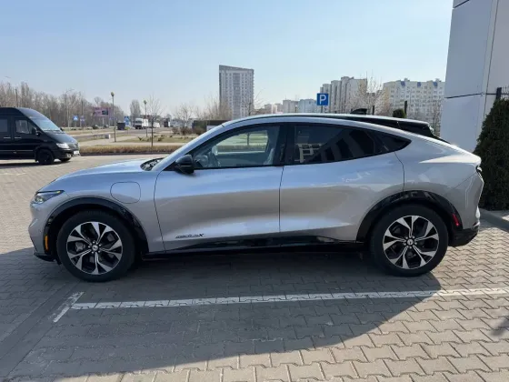 Продажа Ford Mustang Mach-E I, 2021 г., Брест Брест