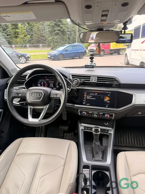 Внедорожник Audi Q3 II (F3) (2019)