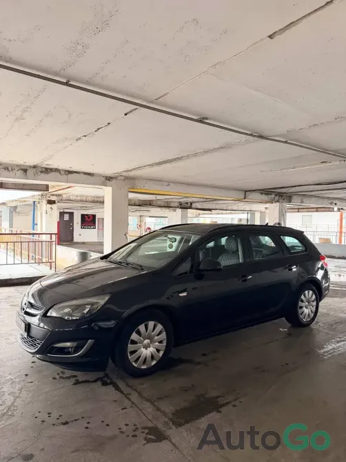 Продажа Opel Astra J Рестайлинг, 2012г., Минск Минск - изображение 1