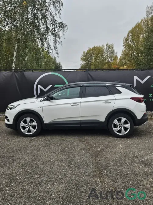  Grandland X I