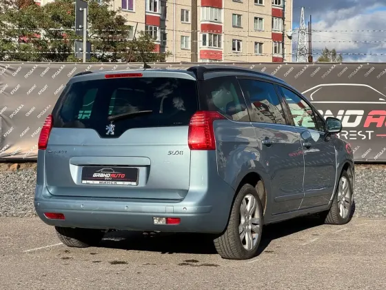 Продажа Peugeot 5008 I, 2010г., Брест Брест