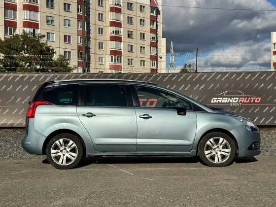 Продажа Peugeot 5008 I, 2010г., Брест Брест