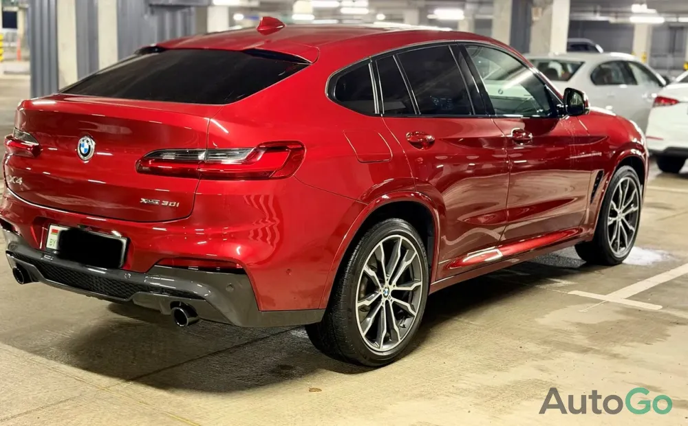  X4 (G02)