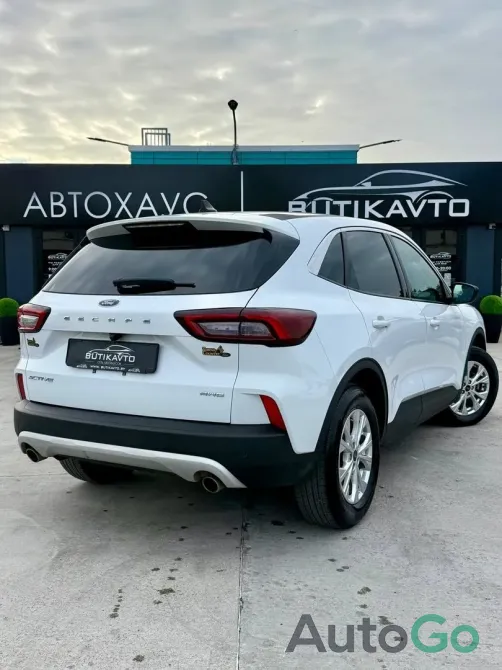  Escape (IV) Рестайлинг