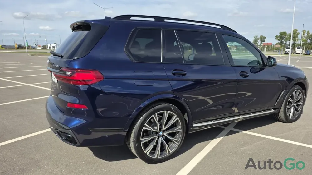  X7 (G07)