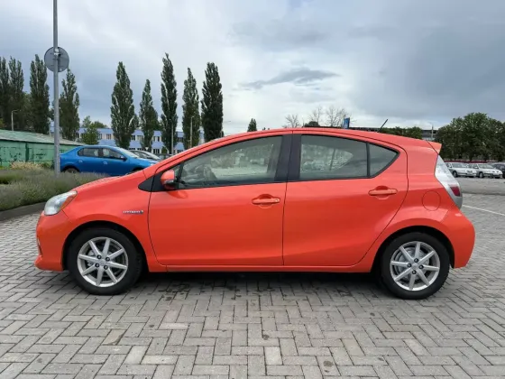 Продажа Toyota Prius c I, 2013г., Гомель Гомель