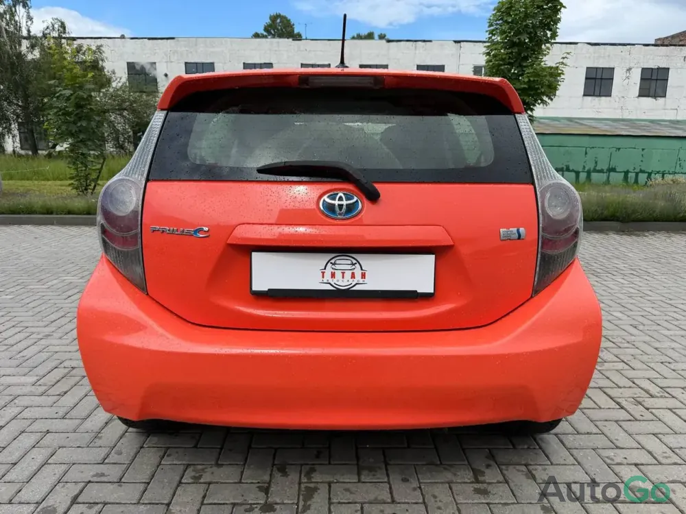  Prius c I