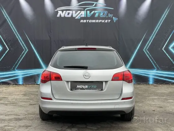 Продажа Opel Astra J, 2011 г., Брест Брест