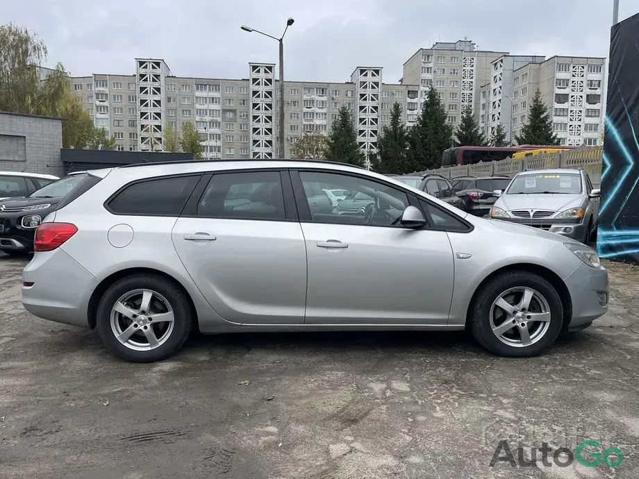 Продажа Opel Astra J, 2011 г., Брест Брест - изображение 4