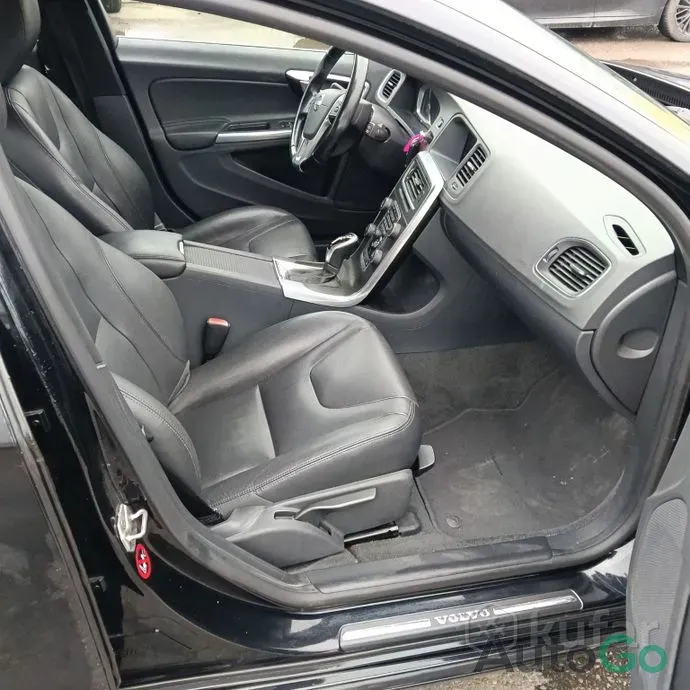 Продажа Volvo V60 I Рестайлинг, 2014 г., Сморгонь Сморгонь - изображение 9
