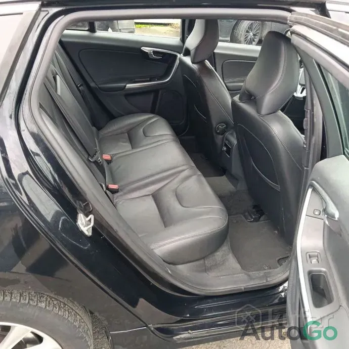 Продажа Volvo V60 I Рестайлинг, 2014 г., Сморгонь Сморгонь - изображение 12