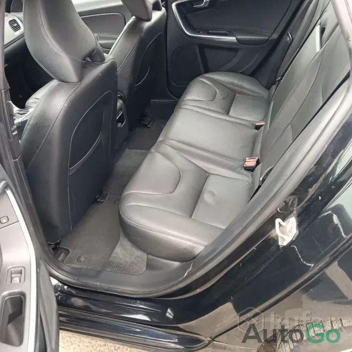 Продажа Volvo V60 I Рестайлинг, 2014 г., Сморгонь Сморгонь - изображение 8