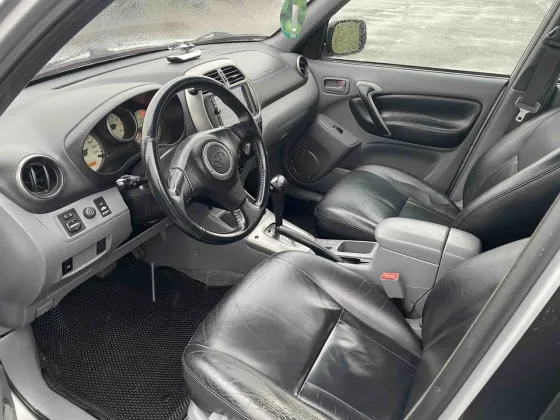 Продажа Toyota RAV4 II Рестайлинг, 2003 г., Минск Минск