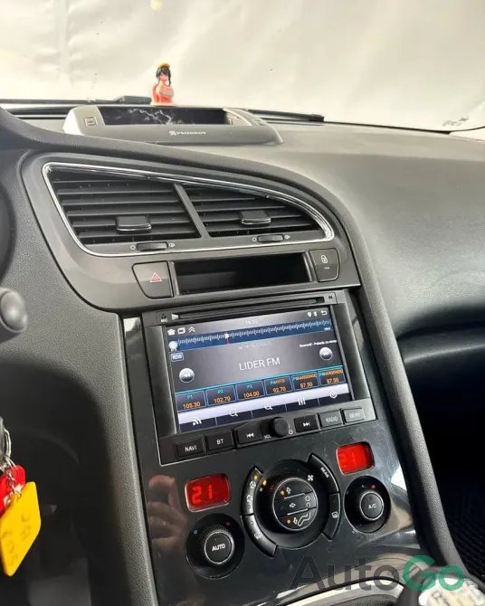 Продажа Peugeot 5008 (I), 2013 г., Лида Лида - изображение 12
