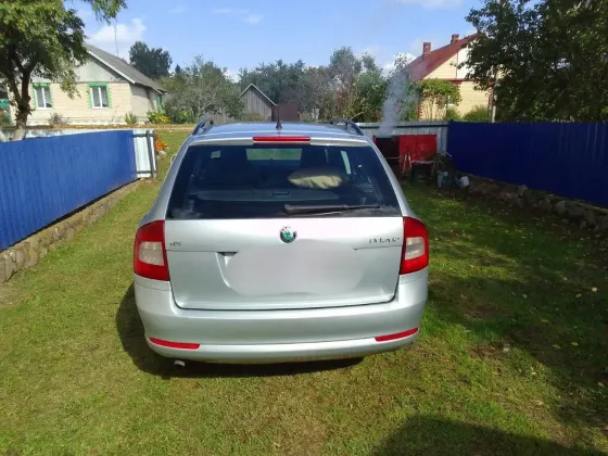 Продажа Skoda Octavia (II) Рестайлинг, 2013 г., Витебск Витебск