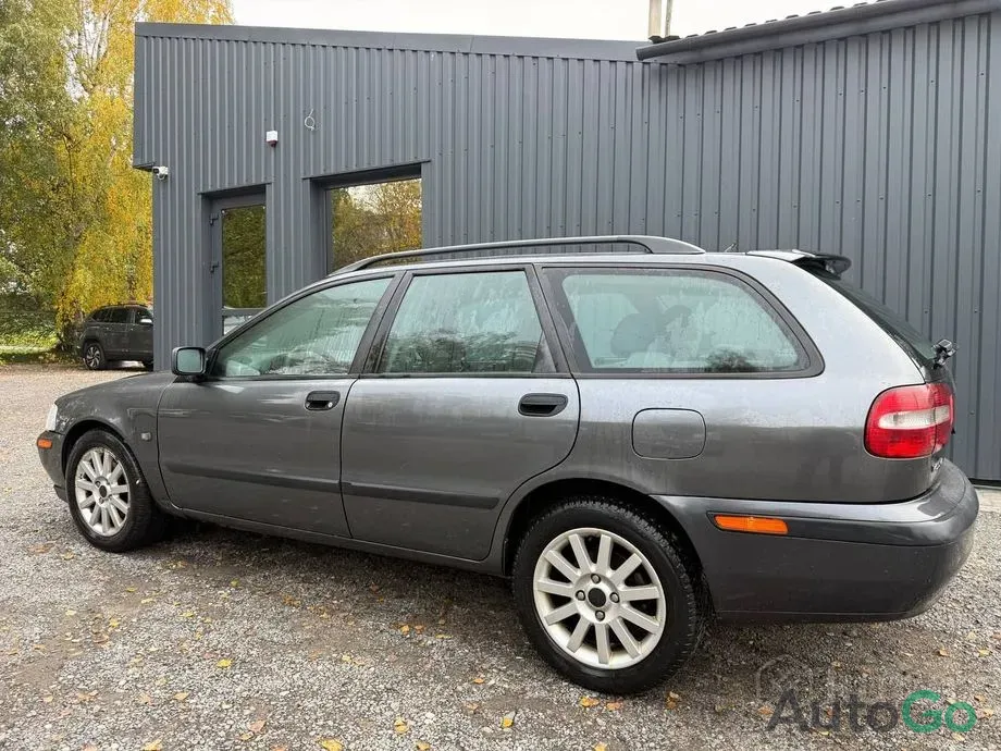 Продажа Volvo V40 I Рестайлинг, 2001 г., Барановичи Барановичи - изображение 5