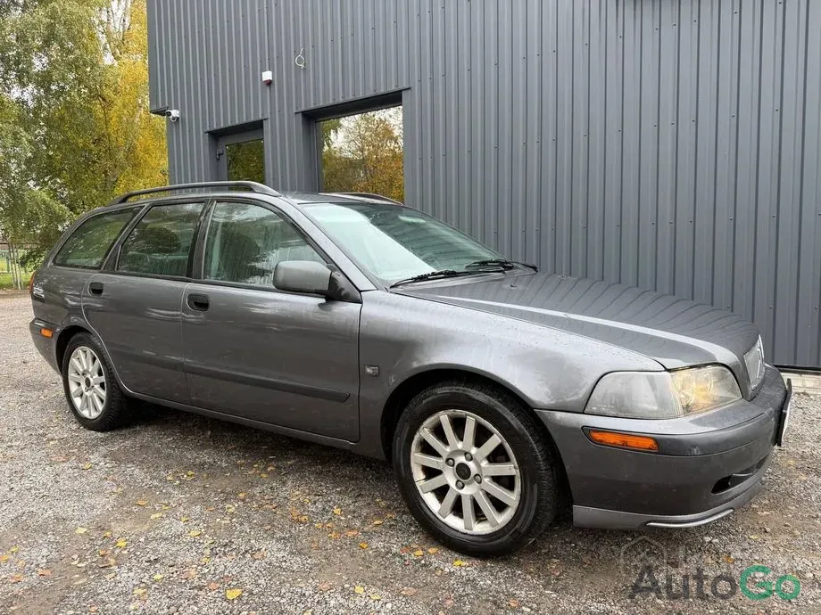 Продажа Volvo V40 I Рестайлинг, 2001 г., Барановичи Барановичи - изображение 1