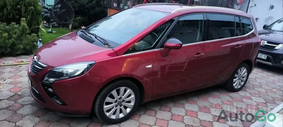 Продажа Opel Zafira C, 2014 г., Молодечно Молодечно - изображение 1