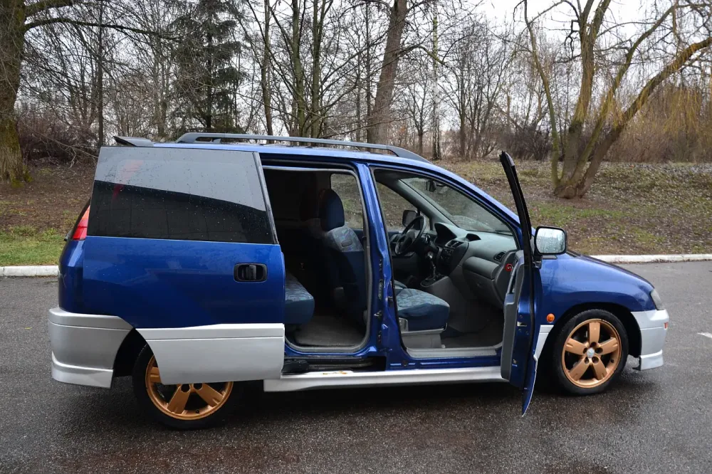 Продажа Mitsubishi Space Runner II, 2000г., Минск Минск - изображение 13