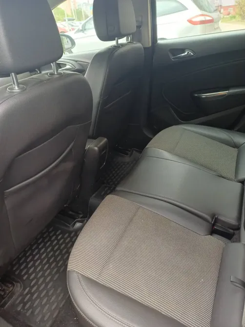 Продажа Opel Astra J, 2011г., Минск Минск - изображение 3