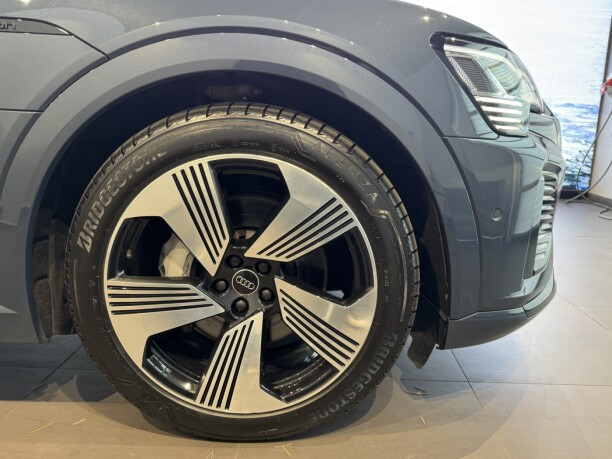 Продажа Audi Q8 e-tron, 2024 г. в Минске Минск - изображение 5