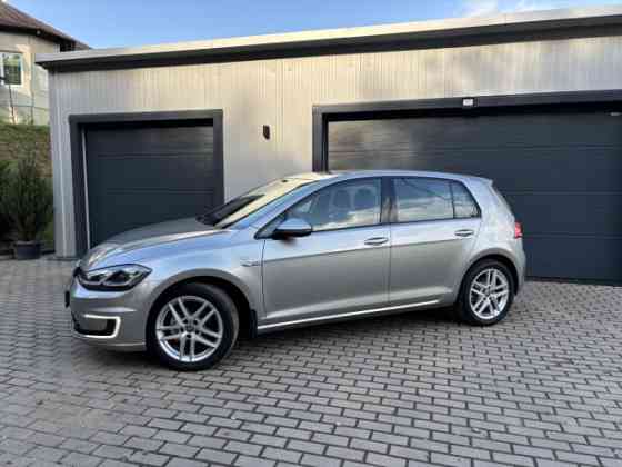 Продажа Volkswagen e-Golf VII · Рестайлинг, 2017 г. в Минске Минск