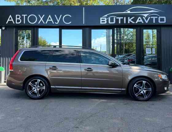 Продажа Volvo V70 III · Рестайлинг, 2013 г. в Лиде Лида