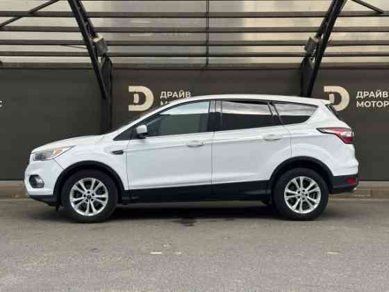 Продажа Ford Escape III · Рестайлинг, 2017 г. в Минске Минск