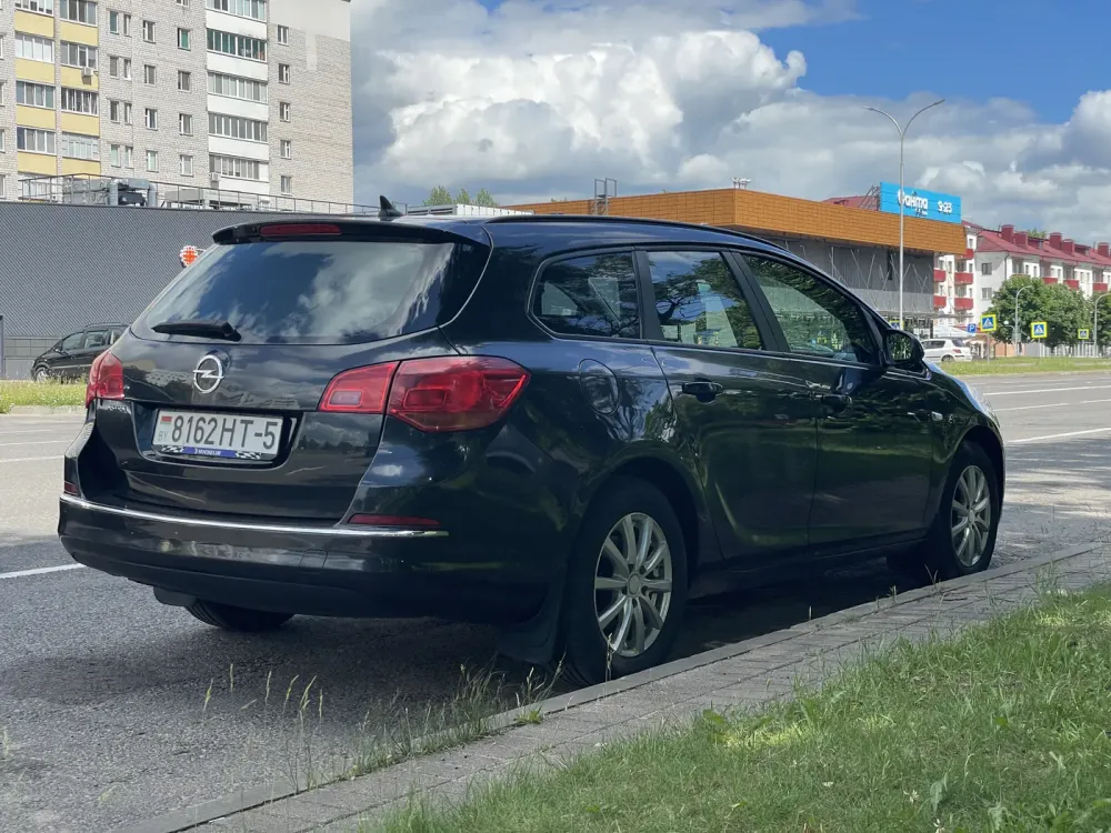 Продажа Opel Astra J Рестайлинг, 2015г., Минск Минск - изображение 5