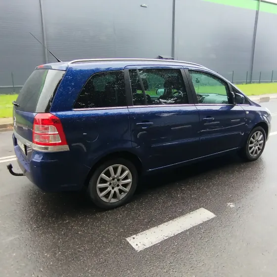 Продажа Opel Zafira B Рестайлинг, 2011г., Минск Минск